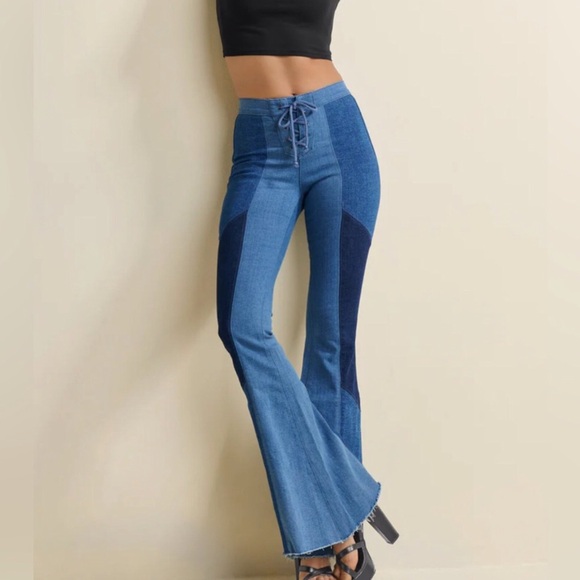 Venus Flared Color-Block Jeans - Picture 5 of 6